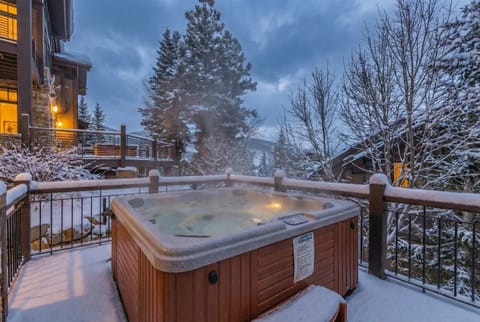 Hot tub: Private 8-person hot tub on the patio, mountain views