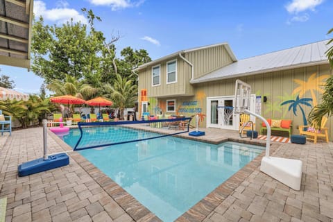 Splash, shoot hoops, and soak up the Florida sun! Cool off in the pool, sink a few baskets poolside, and let the whole crew play the day away.