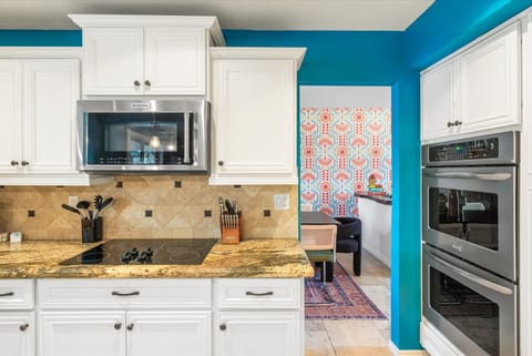 Whether you're a master chef or just looking for a spot to pour some wine, this space is the perfect hub for your trip. Cheers to good times and great food!