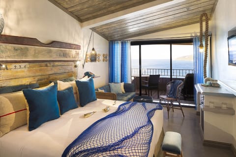 Superior Room, Terrace, Sea View | Premium bedding, in-room safe, blackout drapes, free WiFi