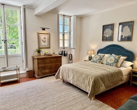 Exclusive Double Room, Ensuite (Lavender) | Premium bedding, in-room safe, individually decorated