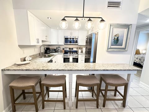 Kitchen Area, Breakfast Bar