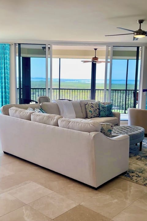 Stunning views as you enter!