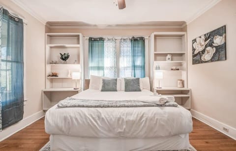 Apartment, Multiple Beds, Patio, Garden View (Avalon Nest Upstairs) | 2 bedrooms, individually decorated, individually furnished