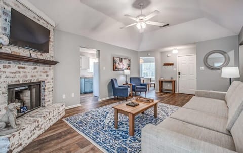 House, Multiple Beds, Patio, Garden View (Dedo Days Retreat) | Living area