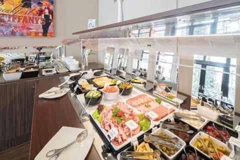Daily buffet breakfast for a fee