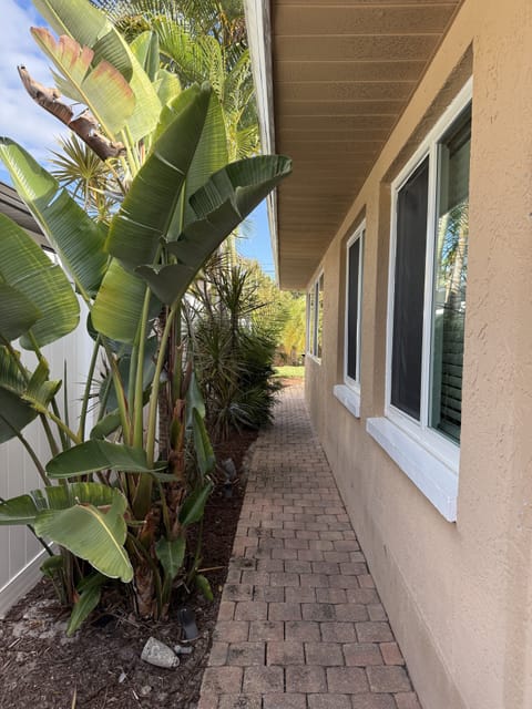 House, 3 Bedrooms | Exterior detail