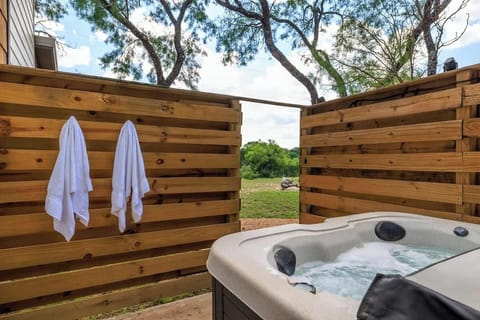 Private hot tub at Mimosa Cabin.