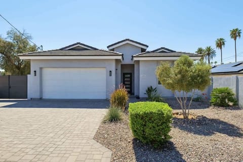 1-web-or-mls-1303-e-campbell-ave