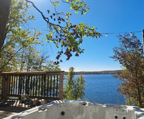 lake7homeoutdoorhottub