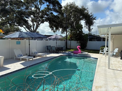 ENJOY A SPACIOUS, SPARKLING PRIVATE POOL, OUTDOOR DINING, BBQ GRILL AND LOUNGERS