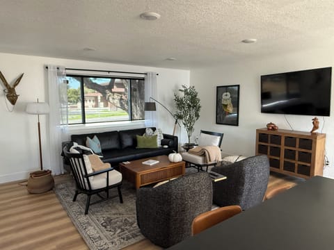 Living room, Lift-top Storage Coffee Table