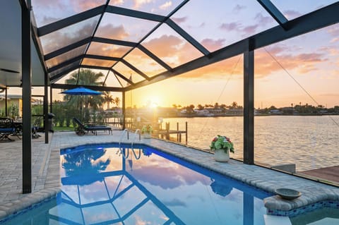 Serene Sky Sunset Views