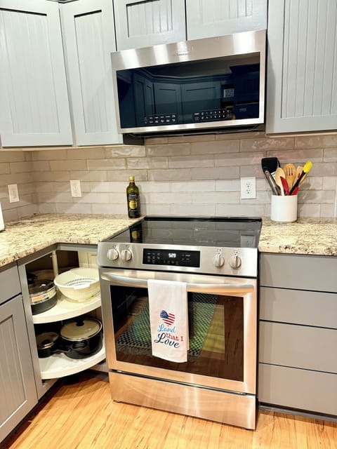 pots, pans, Tupperware