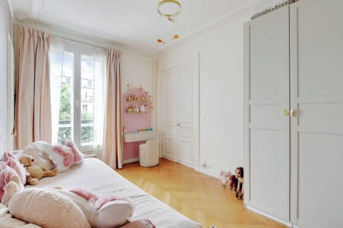 Apartment | 2 bedrooms, laptop workspace, iron/ironing board, bed sheets