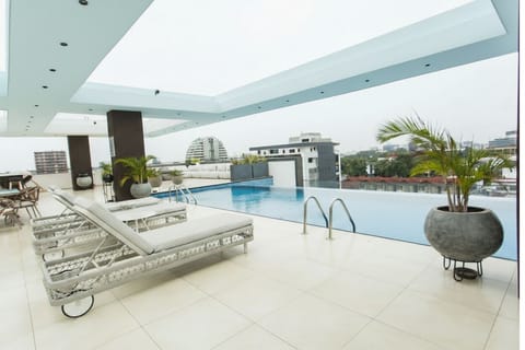Rooftop pool
