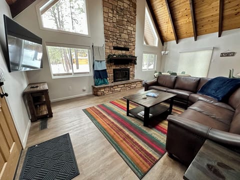 Entryway when you walk into the home