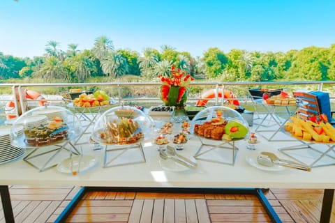 Sundeck