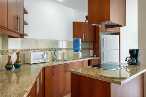 Costa Kitchen