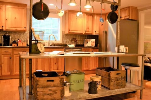 Spacious Kitchen with Island