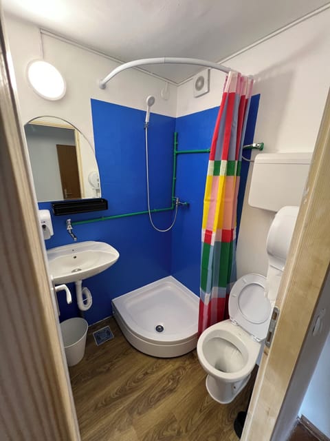 Quadruple Room, Courtyard View | Bathroom