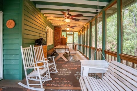 Screened In Porch