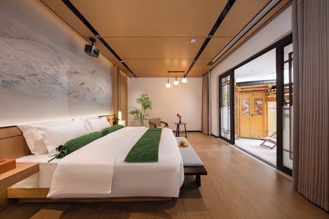 Romantic Double Room, Garden View | Desk, laptop workspace, WiFi (free)