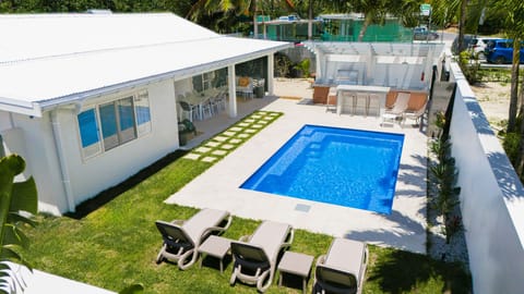 Bbq hut by the pool