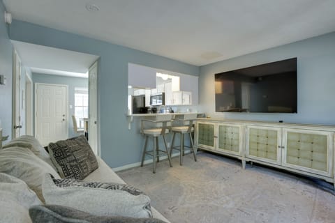 Apartment (2 Bedrooms) | Front of property