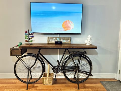 55" HDTV With Unlimited Streaming