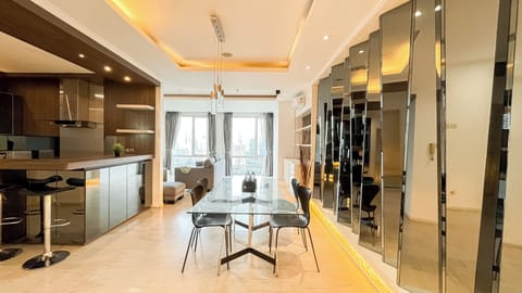 Standard Apartment | In-room dining