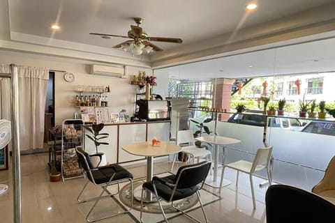 Cafe
