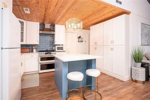 Kitchen with double oven