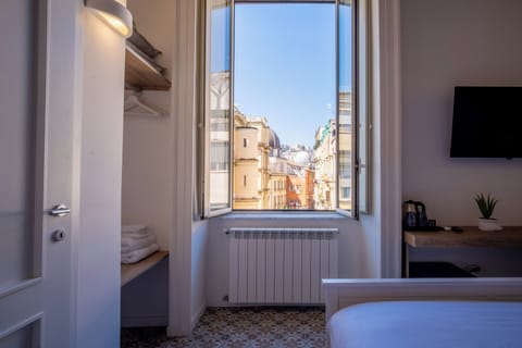 Standard Double Room, City View | In-room safe