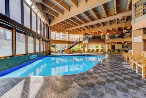 Condo (2 Bedrooms) | Property amenity
