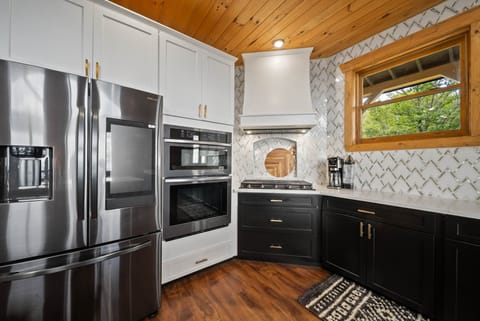 State of the Art Appliances, Gas Stove