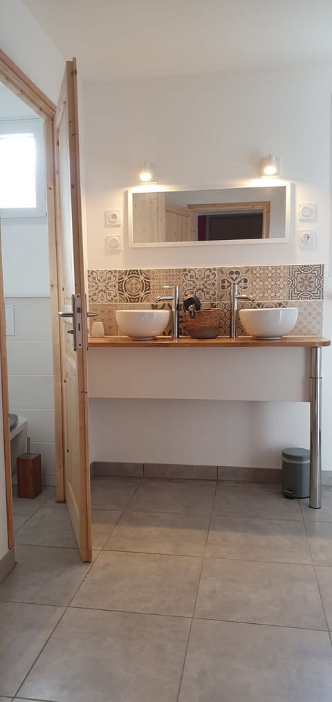 Romantic Double Room | Bathroom