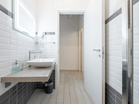 Comfort Studio | Bathroom | Bathrobes