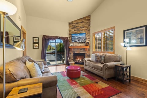 Bear Hollow Lodges 1302: