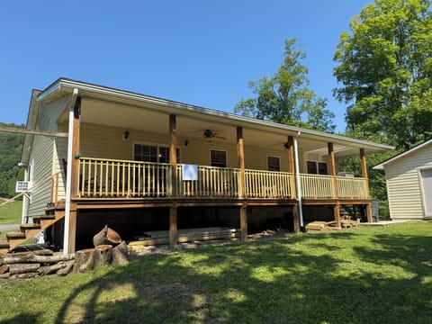 Huge deck overlooking the river.