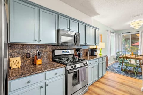 The perfect recipe for a great getaway: amazing company, good food, and this kitchen.