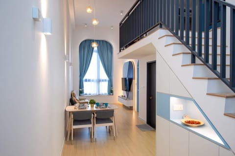 Apartment (2 Bedrooms) | Front of property