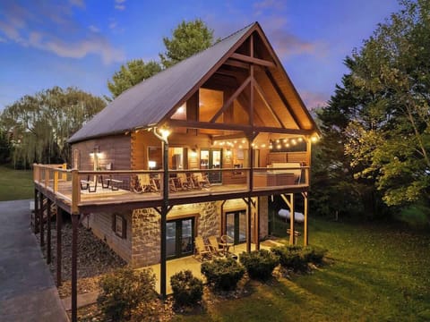 Welcome to Beauty by the River Lodge by Beyond Expectations! 