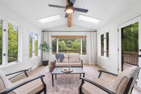 Relax in your bright sunroom with vaulted ceilings and forest views through panoramic windows (primarily usable in late spring, summer and early fall)