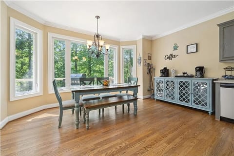 Kitchen table with water views!