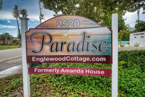 Paradise Sign