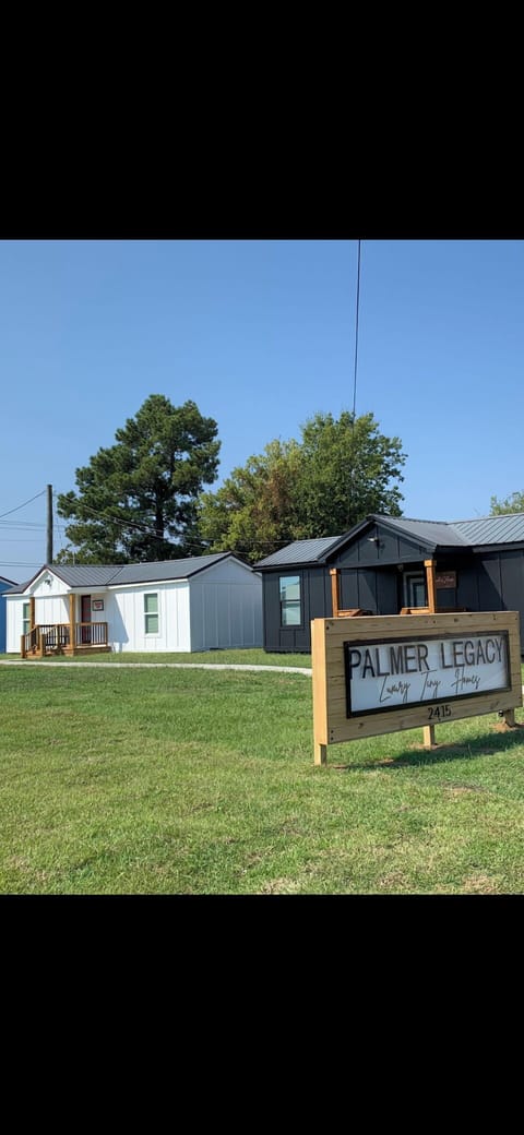 PALMER LEGACY 3 Newly Renovated Tiny Homes # 3 White “Henley Gordon”