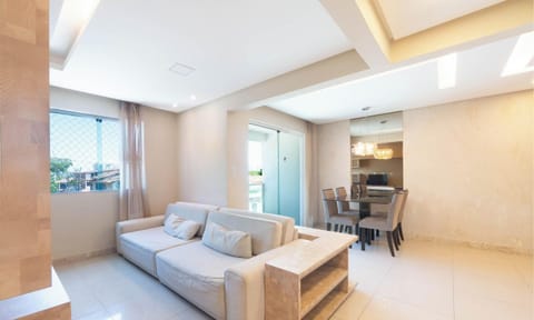 Basic Apartment | Living area