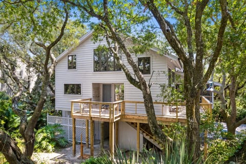 2996 1st Ave Street View