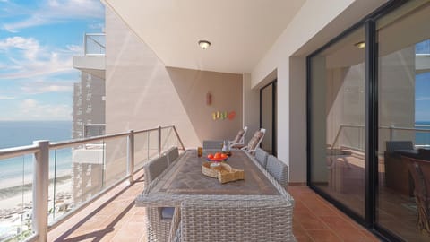 Enjoy the day on the elegant balcony